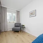 Lucka Bright With Parking In By Renters Apartamento *