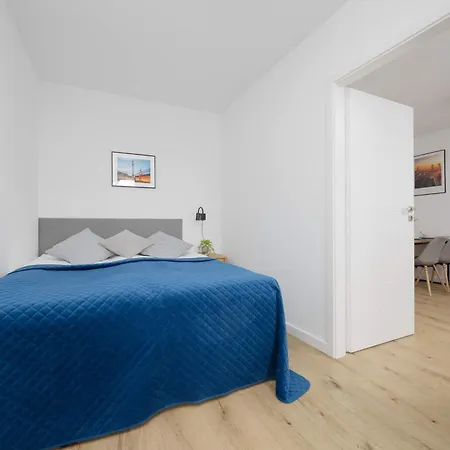 Lucka Bright With Parking In By Renters * Warschau